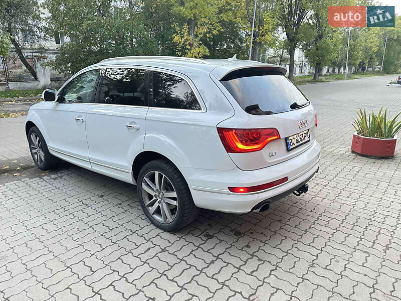 Позашляховик / Кросовер Audi Q7 2013 в Львові
