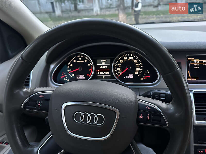 Позашляховик / Кросовер Audi Q7 2013 в Львові