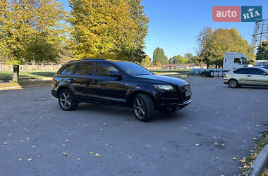 Позашляховик / Кросовер Audi Q7 2015 в 