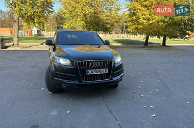 Позашляховик / Кросовер Audi Q7 2015 в 