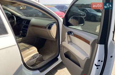 Внедорожник / Кроссовер Audi Q7 2013 в 