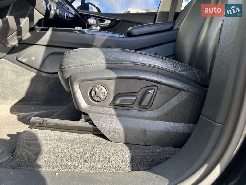 Позашляховик / Кросовер Audi Q7 2017 в Києві