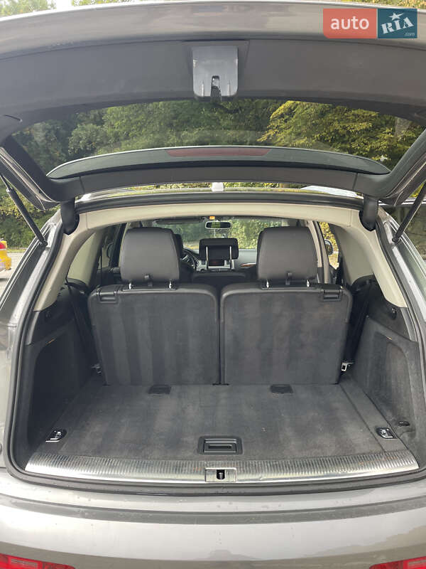 Позашляховик / Кросовер Audi Q7 2015 в Києві