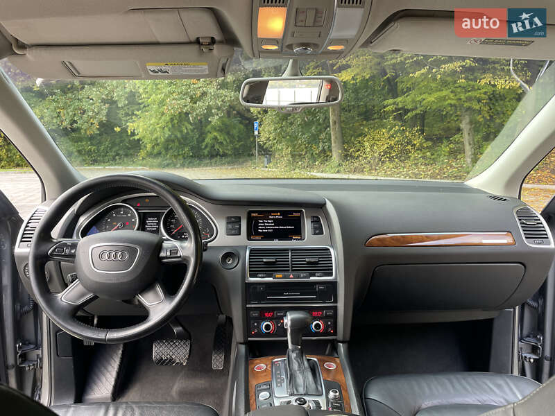 Позашляховик / Кросовер Audi Q7 2015 в Києві