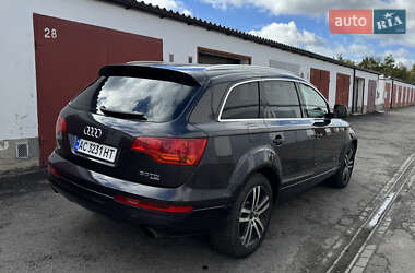 Позашляховик / Кросовер Audi Q7 2006 в 