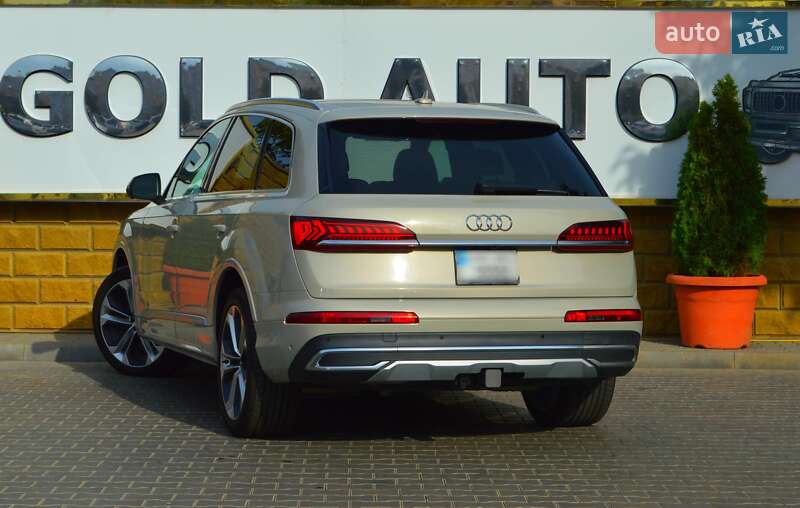 Внедорожник / Кроссовер Audi Q7 2021 в Одессе