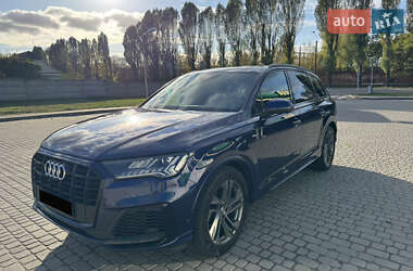 Позашляховик / Кросовер Audi Q7 2020 в Києві