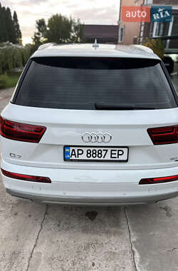Внедорожник / Кроссовер Audi Q7 2018 в 