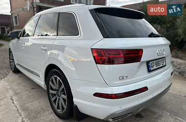 Внедорожник / Кроссовер Audi Q7 2018 в 
