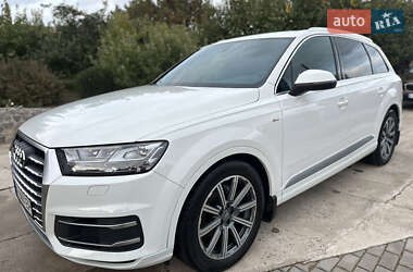 Внедорожник / Кроссовер Audi Q7 2018 в 