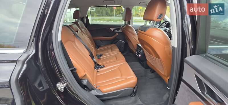 Внедорожник / Кроссовер Audi Q7 2016 в Тернополе