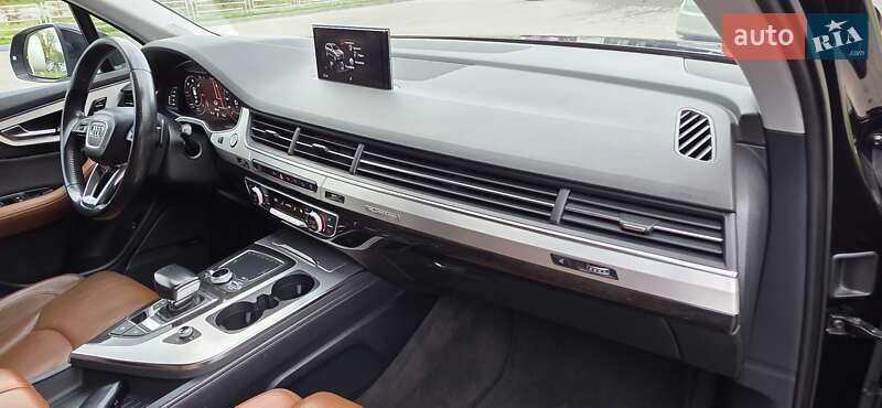 Внедорожник / Кроссовер Audi Q7 2016 в Тернополе