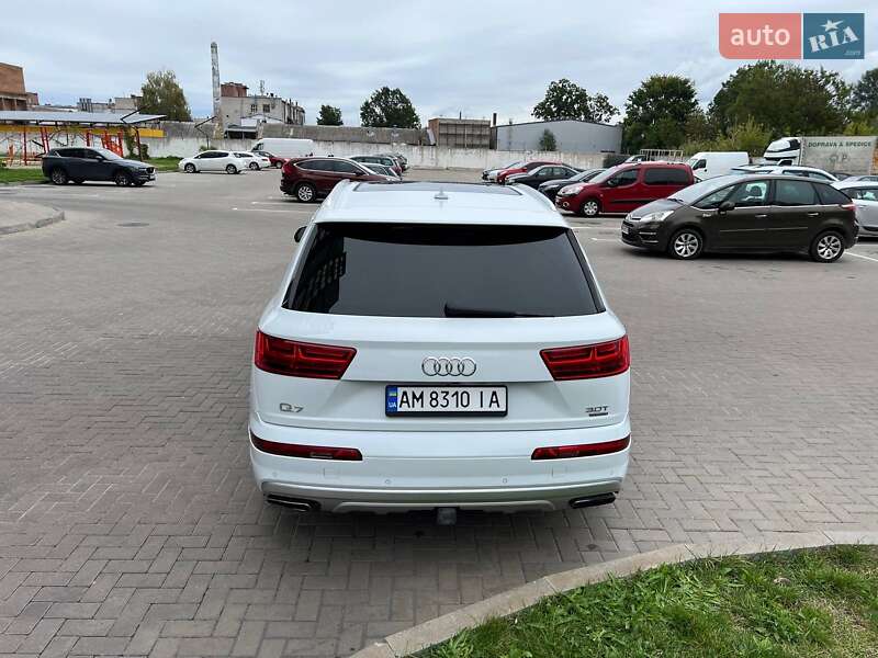 Внедорожник / Кроссовер Audi Q7 2017 в Киеве фото 13 Внедорожник / Кроссовер Audi Q7 2017 в Киеве