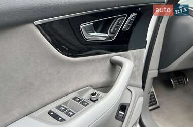 Внедорожник / Кроссовер Audi Q7 2017 в 
