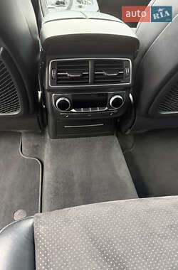 Позашляховик / Кросовер Audi Q7 2017 в 