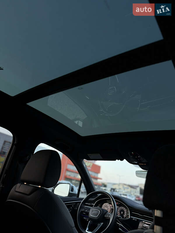 Внедорожник / Кроссовер Audi Q7 2020 в Черновцах