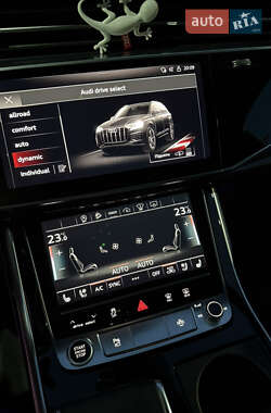 Позашляховик / Кросовер Audi Q7 2020 в 
