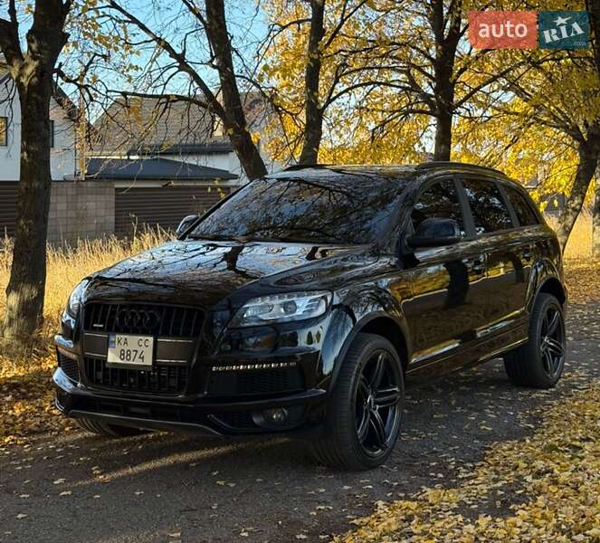 Внедорожник / Кроссовер Audi Q7 2013 в 