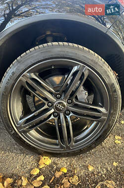 Внедорожник / Кроссовер Audi Q7 2013 в 