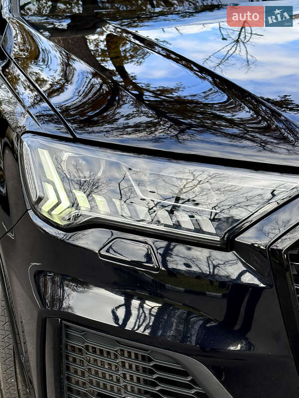 Позашляховик / Кросовер Audi Q7 2020 в Києві фото 20 Позашляховик / Кросовер Audi Q7 2020 в Києві