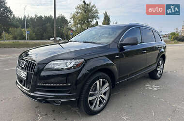 Внедорожник / Кроссовер Audi Q7 2015 в 