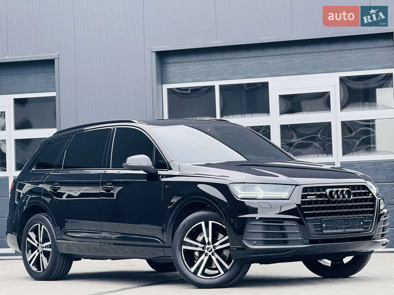 Позашляховик / Кросовер Audi Q7 2016 в Мукачевому