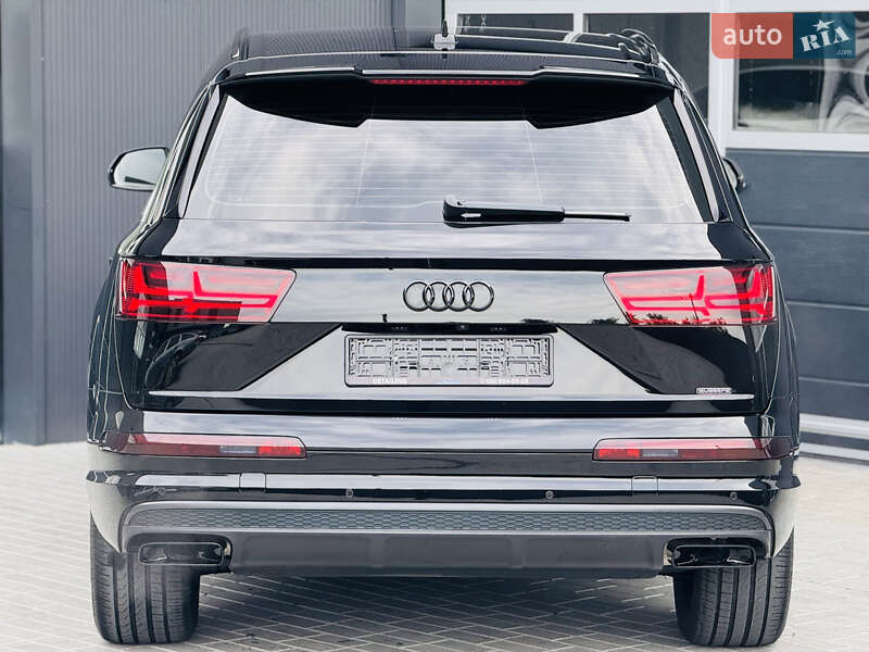 Позашляховик / Кросовер Audi Q7 2016 в Мукачевому