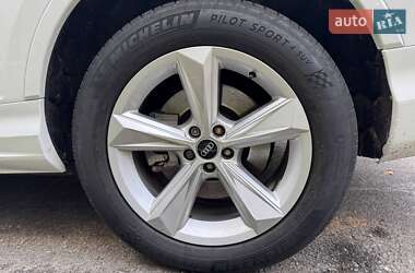 Внедорожник / Кроссовер Audi Q7 2020 в 
