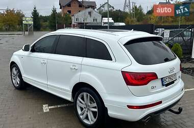 Внедорожник / Кроссовер Audi Q7 2011 в 