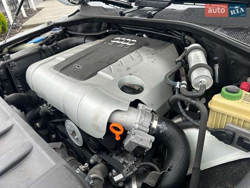 Внедорожник / Кроссовер Audi Q7 2011 в Золочеве