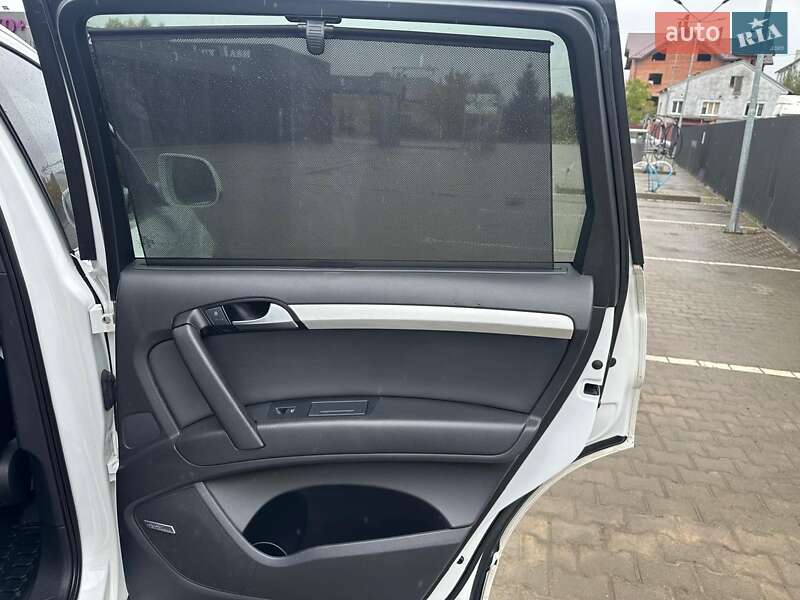 Внедорожник / Кроссовер Audi Q7 2011 в Золочеве
