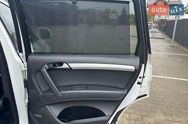 Внедорожник / Кроссовер Audi Q7 2011 в 