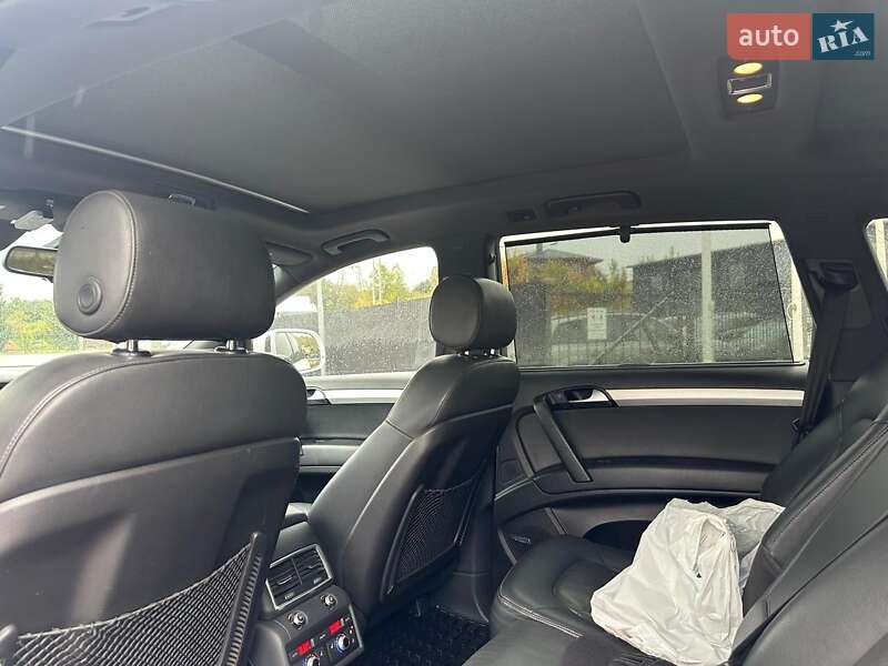 Внедорожник / Кроссовер Audi Q7 2011 в Золочеве