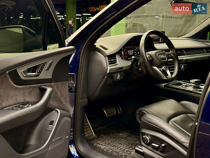 Позашляховик / Кросовер Audi Q7 2018 в Києві