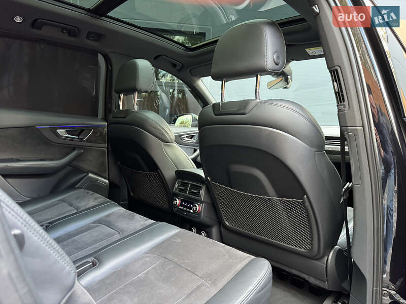 Внедорожник / Кроссовер Audi Q7 2017 в Киеве фото 67 Внедорожник / Кроссовер Audi Q7 2017 в Киеве