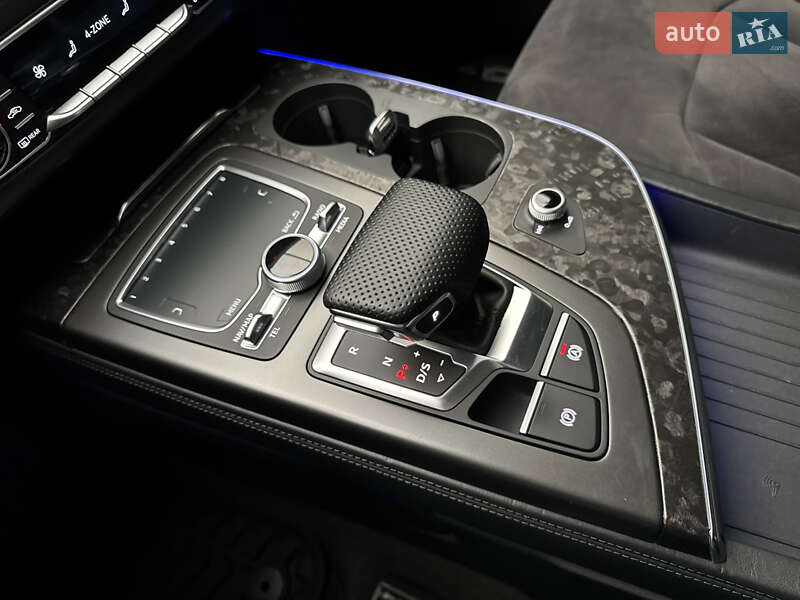 Внедорожник / Кроссовер Audi Q7 2017 в Киеве фото 93 Внедорожник / Кроссовер Audi Q7 2017 в Киеве