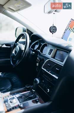 Позашляховик / Кросовер Audi Q7 2007 в 