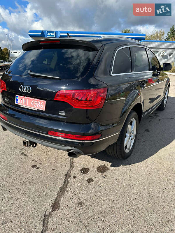 Позашляховик / Кросовер Audi Q7 2013 в Володимирі