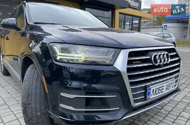 Позашляховик / Кросовер Audi Q7 2016 в 
