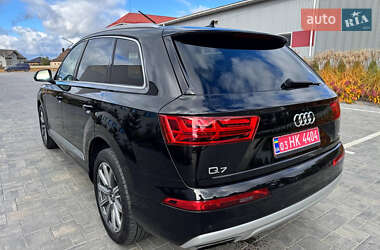 Позашляховик / Кросовер Audi Q7 2018 в  фото 5 Позашляховик / Кросовер Audi Q7 2018 в