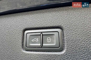 Позашляховик / Кросовер Audi Q7 2018 в  фото 30 Позашляховик / Кросовер Audi Q7 2018 в