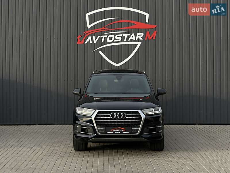 Позашляховик / Кросовер Audi Q7 2017 в Мукачевому