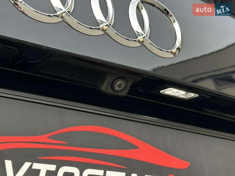 Позашляховик / Кросовер Audi Q7 2017 в Мукачевому