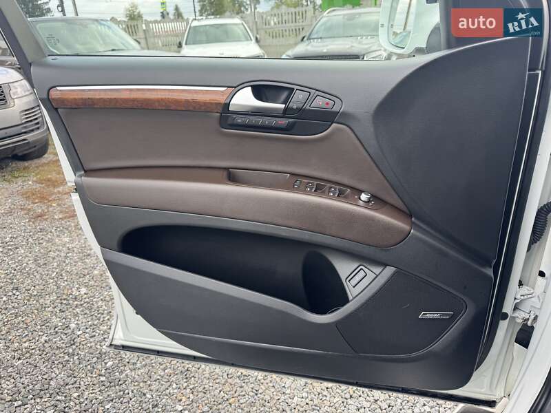 Внедорожник / Кроссовер Audi Q7 2013 в Тернополе