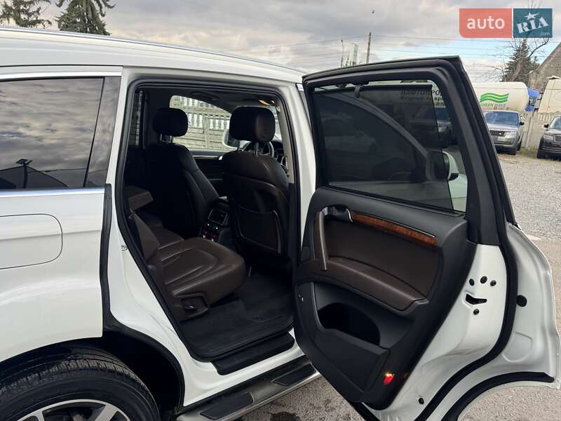 Внедорожник / Кроссовер Audi Q7 2013 в Тернополе