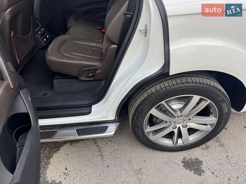 Внедорожник / Кроссовер Audi Q7 2013 в Тернополе