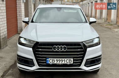 Внедорожник / Кроссовер Audi Q7 2018 в 
