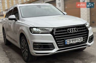 Внедорожник / Кроссовер Audi Q7 2018 в 