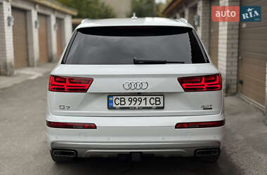 Внедорожник / Кроссовер Audi Q7 2018 в 