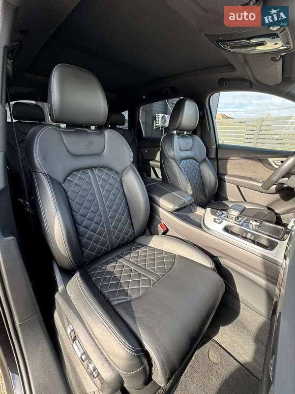 Внедорожник / Кроссовер Audi Q7 2018 в Вараше фото 43 Внедорожник / Кроссовер Audi Q7 2018 в Вараше